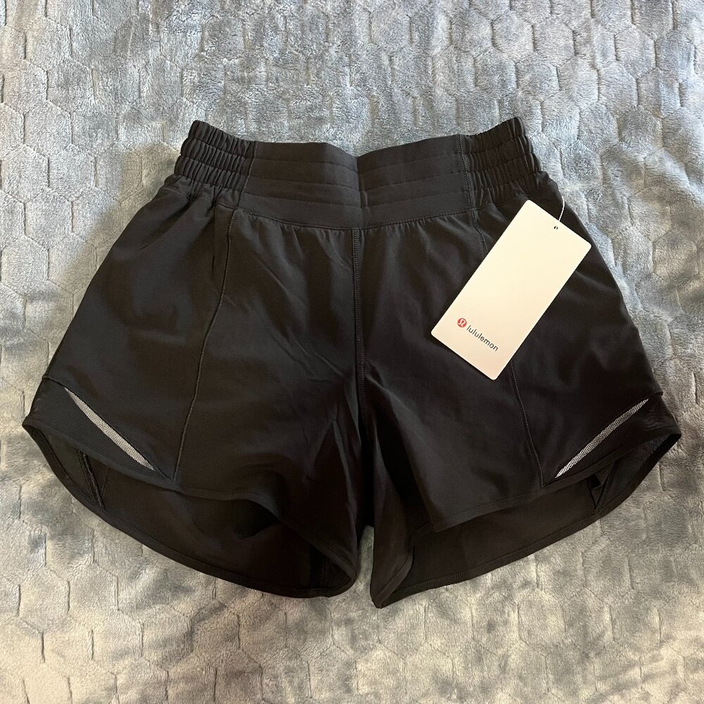 Hotty Hot HR Short 4" Lined with Tags Size 4